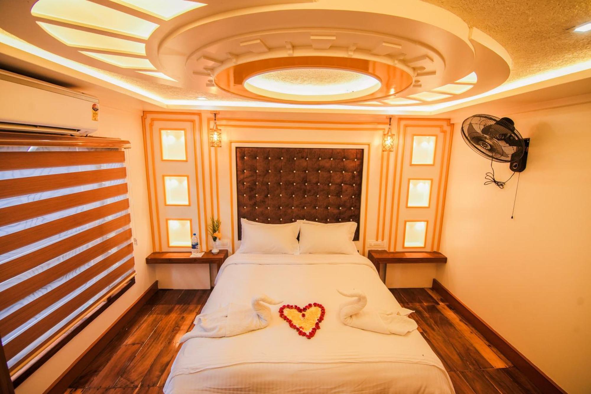 Kera Houseboats Alleppey Alappuzha Exterior foto